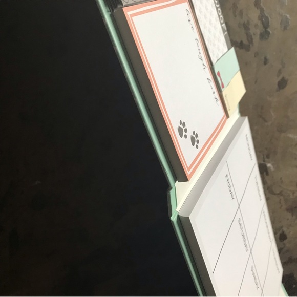 Dog themed message book. NWOT “It’s A Dog’s Life” - Picture 6 of 10